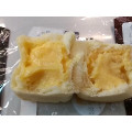 ローソン 北海道小麦 春よ恋 リンゴの入った四角いクリームパン 商品写真 5枚目