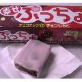 UHA味覚糖 ぷっちょ 幸せぷっちょ チョコチップinチョコいちご 商品写真 1枚目