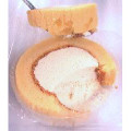 ローソン Uchi Cafe’ SWEETS プレミアム 和栗のロールケーキ 商品写真 2枚目