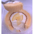 ローソン Uchi Cafe’ SWEETS プレミアム レモンとレアチーズのロールケーキ 商品写真 4枚目