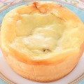 ファミリーマート ファミマ・ベーカリー アップルとレーズンのチーズケーキ風 商品写真 1枚目