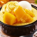 ローソン Uchi Cafe’ SWEETS × ICE MONSTER マンゴーのロールケーキ 商品写真 1枚目