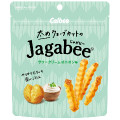 カルビー 太めウェーブカットのJagabee サワークリームオニオン味 商品写真 1枚目