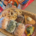 米久 白身魚フライとローストチキンの彩りおむすびセット 冷凍 商品写真 2枚目