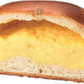 ローソンストア100 たっぷりカスタードのクリームパン 商品写真 1枚目