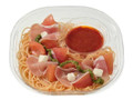 冷製パスタ トマトと生ハムとチーズ