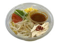 ピリ辛ドレッシングのラーメンサラダ