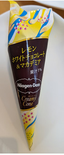 「ハーゲンダッツ クリーミーコーン レモンホワイトチョコレート＆マカデミア 89ml」のクチコミ画像 by はるなつひさん