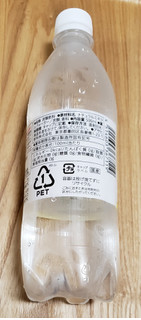 「セブンプレミアム 強炭酸水レモン ペット500ml」のクチコミ画像 by みにぃ321321さん