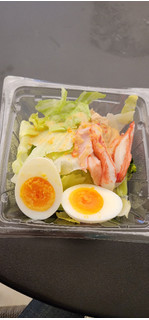 「セブン-イレブン たんぱく質が摂れる香り箱とツナのサラダ」のクチコミ画像 by タケダさん