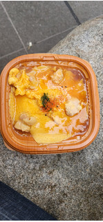 「ファミリーマート だし香る！ふんわり玉子の親子丼」のクチコミ画像 by タケダさん