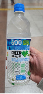 「サントリー GREEN DA・KA・RA ペット600ml」のクチコミ画像 by タケダさん