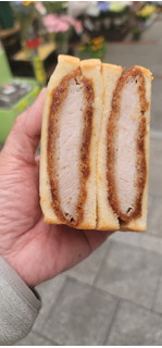 「セブン-イレブン トーストサンド 三元豚とんかつ」のクチコミ画像 by タケダさん