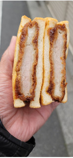 「セブン-イレブン トーストサンド 三元豚とんかつ」のクチコミ画像 by タケダさん