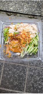「セブン-イレブン 蒸し鶏とたまごのバンバンジーサラダ」のクチコミ画像 by タケダさん