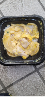 「ニューデイズ だしの旨味！ 特製親子丼」のクチコミ画像 by タケダさん