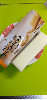 「セブンプレミアム まるでチーズケーキのようなチーズスティック 袋61ml」のクチコミ画像 by minorinりん さん