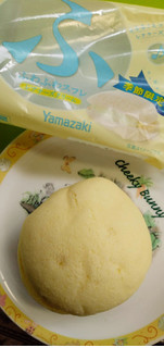 「ヤマザキ ふわふわスフレ レアチーズクリーム 袋1個」のクチコミ画像 by minorinりん さん