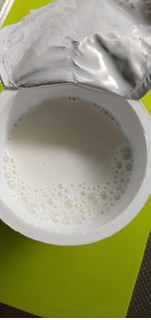 「雪印メグミルク 濃厚ミルク仕立て フロマージュミルク カップ200g」のクチコミ画像 by minorinりん さん