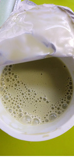「雪印メグミルク 濃厚ミルク仕立て 抹茶ミルク カップ200g」のクチコミ画像 by minorinりん さん