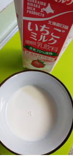 「北海道日高乳業 いちごミルク パック200ml」のクチコミ画像 by minorinりん さん