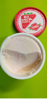 「酪王 いちごオレアイスクリーム カップ120ml」のクチコミ画像 by minorinりん さん