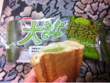 「第一パン 大きな抹茶デニッシュ 袋1個」のクチコミ画像 by ちぇるるさん