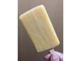 「セブンプレミアム まるで黄金桃を冷凍したような食感のアイスバー 袋70ml」のクチコミ画像 by こむねぇさん