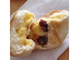 「ヤマザキ 薄皮 レーズンカスタードクリームパン 袋5個」のクチコミ画像 by レビュアーさん