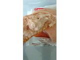「ヤマザキ しっとりいちごメロンパン いちご果肉入りクリーム 袋1個」のクチコミ画像 by るーしーさん