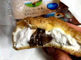 「モンテール 小さな洋菓子店 ジャージー牛乳と生チョコのシュークリーム 袋1個」のクチコミ画像 by いちごたるとさん