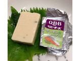 「六甲バター Q・B・B（キュービービー） ベビーチーズ サーモン＆ハーブ入り 60g」のクチコミ画像 by レビュアーさん