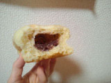 「ヤマザキ あんこを包んだメロンパン 袋1個」のクチコミ画像 by やっぺさん