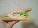 「ローソン クラブハウスサンド ブラン入り食パン使用」のクチコミ画像 by やっぺさん