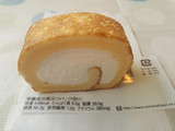「ローソン Uchi Cafe’ SWEETS 焼きチーズもち食感ロール チーズクリーム」のクチコミ画像 by はるるそらさん