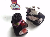 「ドンレミー 紫いものハロウィンケーキ パック1個」のクチコミ画像 by いちごみるうさん