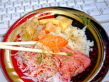 「ファミリーマート 海鮮丼 サーモン・まぐろたたき」のクチコミ画像 by Kutz-Changさん