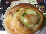 「第一パン ラ・ベットラ 3種のナッツロール 味わいピスタチオ 袋1個」のクチコミ画像 by 好物は栗さん