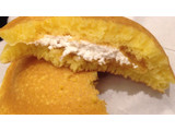 「ローソン もちっとパンケーキ 安納芋あん＆ミルクホイップ 2個入」のクチコミ画像 by レビュアーさん