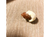 「明治 アーモンドチョコレート ホワイトベール 箱59g」のクチコミ画像 by やにゃさん