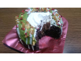 「ローソン Uchi Cafe’ SWEETS 緑のクリスマスリースのケーキ」のクチコミ画像 by banさん