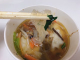 「ファミリーマート 餃子と野菜の中華風春雨スープ」のクチコミ画像 by gggさん