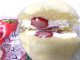 「ヤマザキ ひとつぶ苺のスフレケーキ 袋1個」のクチコミ画像 by レビュアーさん