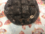 「ローソン 黒いメロンパン ベルギーチョコホイップ」のクチコミ画像 by SweetSilさん