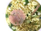 「エースコック 一度は食べたい名店の味PREMIUM ぜんや 行列必至の塩ラーメン カップ118g」のクチコミ画像 by レビュアーさん