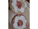 「ローソン いちごのメロンパン いちごクリーム＆ホイップ」のクチコミ画像 by レビュアーさん