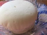 「ヤマザキ クリームを味わう生乳入りホイップクリームのスフレケーキ 袋1個」のクチコミ画像 by 好物は栗さん