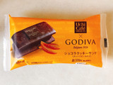 「ローソン Uchi Cafe’ SWEETS×GODIVA ショコラクッキーサンド」のクチコミ画像 by 野良猫876さん