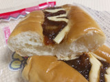「ヤマザキ てりやきソースのハンバーグパン 袋1個」のクチコミ画像 by gggさん