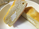 「神戸屋 シュークリームのパン 袋1個」のクチコミ画像 by おっちゃまさん